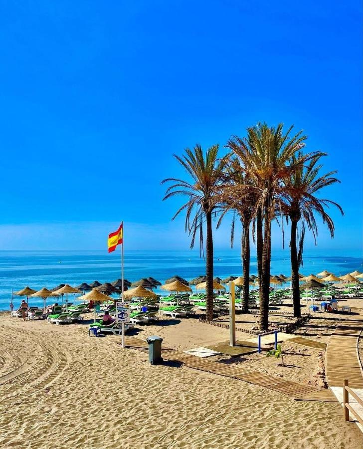 El Estudio De La Playa Benalbeach 324 Gran Terraza Vistas Al Mar Benalmadena Exterior photo